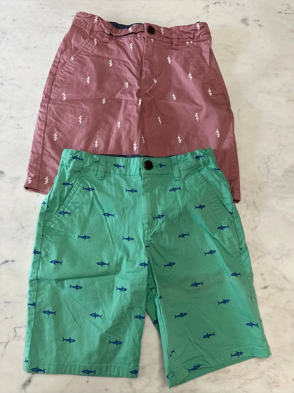 Kids Cotton Shark-Print Green Shorts & Lightning-Print Mauve Shorts - 2-Pack